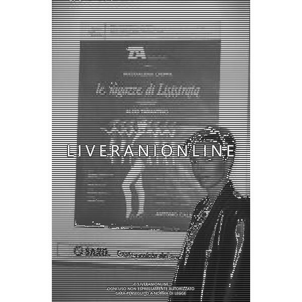 NEG - RETROSPETTIVA MADDALENA CRIPPA ATTRICE NELLA FOTO MADDALENA CRIPPA A MILANO NELL\'ANNO 1987 AG ALDO LIVERANI SAS