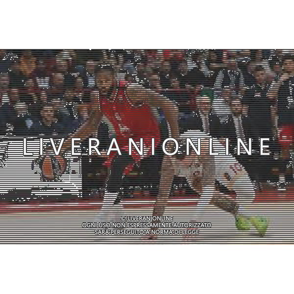TVRG Olimpia Milano vs Monaco nella foto Devin Booker (Olimpia Milano) e sulla DX Daniel Theis (Monaco) Assago (MI) 09-10-2025 Unipol Forum EA7 Emporio Armani Olimpia Milano vs Monaco Turkish Airlines EuroLeague 3a giornata regular season foto Roberto Garavaglia/Agenzia Aldo Liverani sas