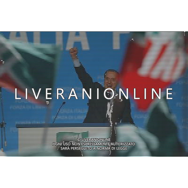 MILANO MAZDA PALACE APERTURA CAMPAGNIA ELETTORALE DI FORZA ITALIA NELLA FOTO SILVIO BERLUSCONI FOTO MARIO ROMANO-AGENZIA ALDO LIVERANI