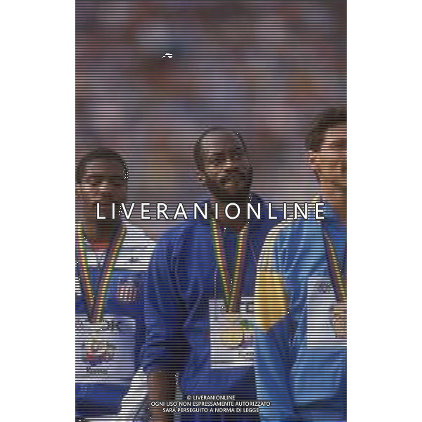 DIAP-RETROSPETTIVA EDWIN MOSES ATLETA NELLA FOTO EDWIN MOSES A ROMA AI MONIALI DI ATLETICA NELL\'ANNO 1987 AG ALDO LIVERANI SAS