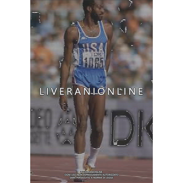 DIAP-RETROSPETTIVA EDWIN MOSES ATLETA NELLA FOTO EDWIN MOSES A ROMA AI MONIALI DI ATLETICA NELL\'ANNO 1987 AG ALDO LIVERANI SAS