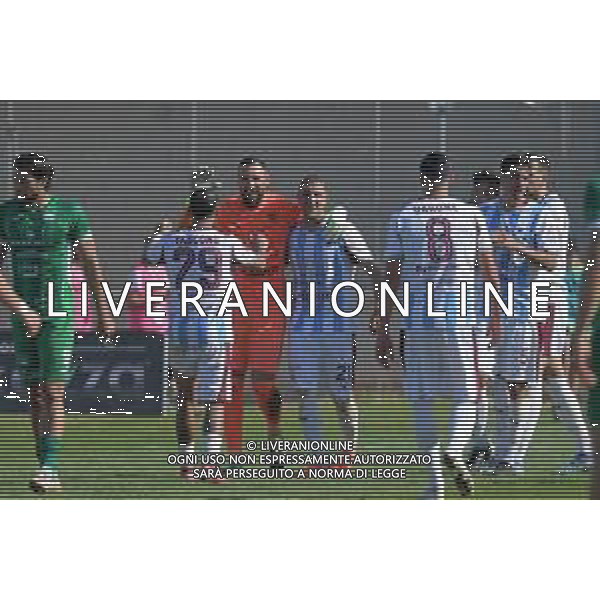 12 10 2025 - Monopoli. Stadio Vito Simone Veneziani. Serie C. Monopoli-Salernitana Nella foto esultanza finale Antonio Donnarumma, Mauro Coppolaro Foto Giuseppe Cuozzo/Agenzia Liverani- AGENZIA ALDO LIVERANI SAS