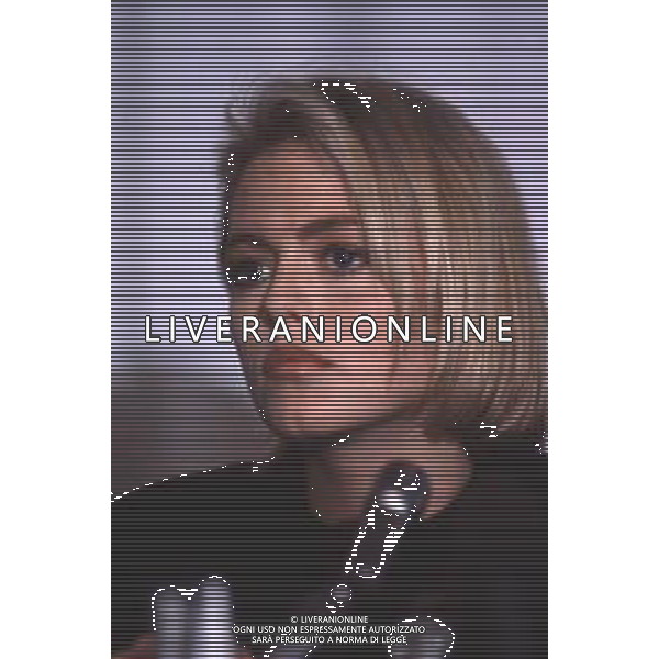 DIAP-RETROSPETTIVA PATSY KENSIT CANTANTE NELLA FOTO PATSY KENSIT CONIL GRUPPO MISICALE EIGHT WONDER A SANREMO NELL\'ANNO 1988 AG ALDO LIVERANI SAS