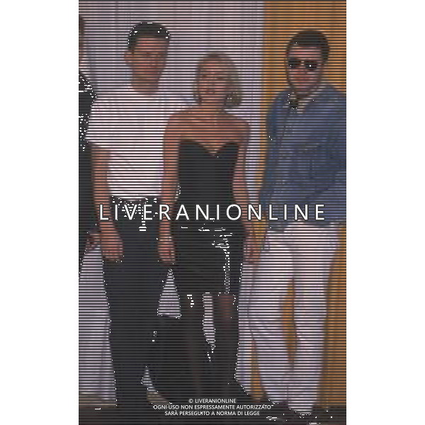 DIAP-RETROSPETTIVA PATSY KENSIT CANTANTE NELLA FOTO PATSY KENSIT CONIL GRUPPO MISICALE EIGHT WONDER A SANREMO NELL\'ANNO 1988 AG ALDO LIVERANI SAS