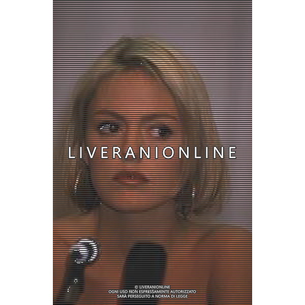 DIAP-RETROSPETTIVA PATSY KENSIT CANTANTE NELLA FOTO PATSY KENSIT CONIL GRUPPO MISICALE EIGHT WONDER A SANREMO NELL\'ANNO 1988 AG ALDO LIVERANI SAS