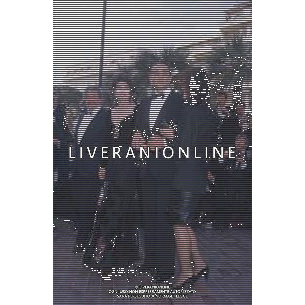 DIAP-RETROSPETTIVA FANNY ARDANT ATTRICE NELLA FOTO FANNY ARDANT A CANNES NELL\'ANNO 1989 CON VITTORIO GASSMAN ETTORE SCOLA E STEFANIA SANDRELLI AG ALDO LIVERANI SAS 