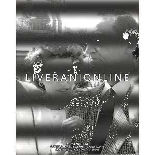 ST-RETROSPETTIVA FANNY ARDANT ATTRICE NELLA FOTO FANNY ARDANT A CANNES NELL\'ANNO 1989 CON VITTORIO GSSMAN AG ALDO LIVERANI SAS