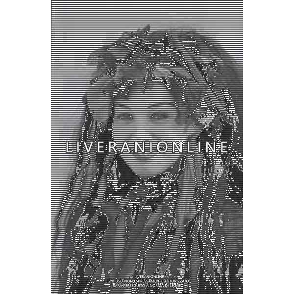 NEG-RETROSPETTIVA LENA LOVICH CANTANTE NELLA FOTO LENA LOVICH A SANREMO NELL\'ANNO 1982 AG ALDO LIVERANI SAS