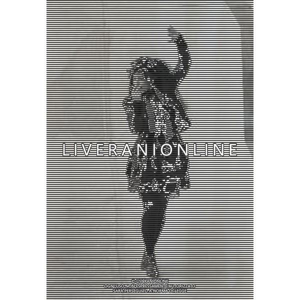 NEG-RETROSPETTIVA LENA LOVICH CANTANTE NELLA FOTO LENA LOVICH A SANREMO NELL\'ANNO 1982 AG ALDO LIVERANI SAS