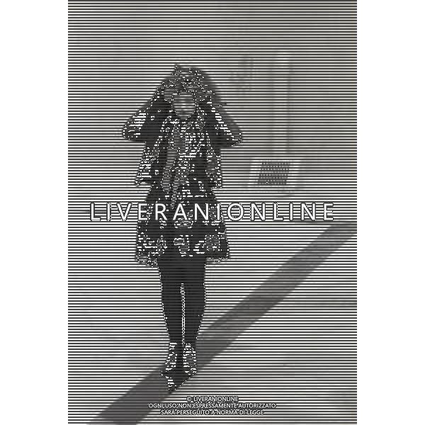 NEG-RETROSPETTIVA LENA LOVICH CANTANTE NELLA FOTO LENA LOVICH A SANREMO NELL\'ANNO 1982 AG ALDO LIVERANI SAS