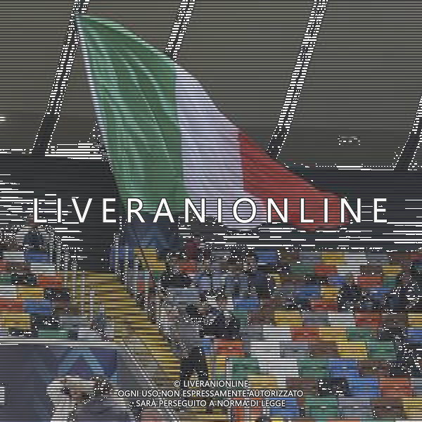 The italian flag wave before Italy vs Israel, European Qualifier, Group I, matchday 8, game at Bluenergy stadium in Udine (UD), Italy, on October 14, 2025. (Photo by Davide Casentini) ©TVDC Casentini Davide - AGENZIA ALDO LIVERANI SAS
