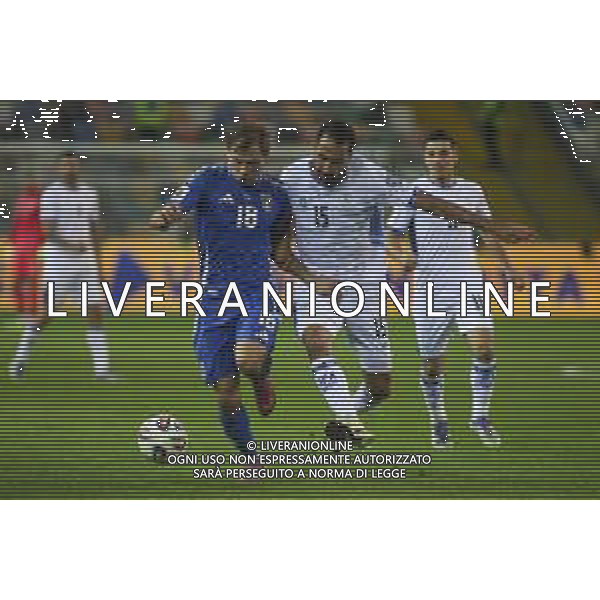 Nicolo’ Barella of Italy battle for the ball with Eliel Peretz of Israel during Italy vs Israel, European Qualifier, Group I, matchday 8, game at Bluenergy stadium in Udine (UD), Italy, on October 14, 2025. (Photo by Davide Casentini) ©TVDC Casentini Davide - AGENZIA ALDO LIVERANI SAS