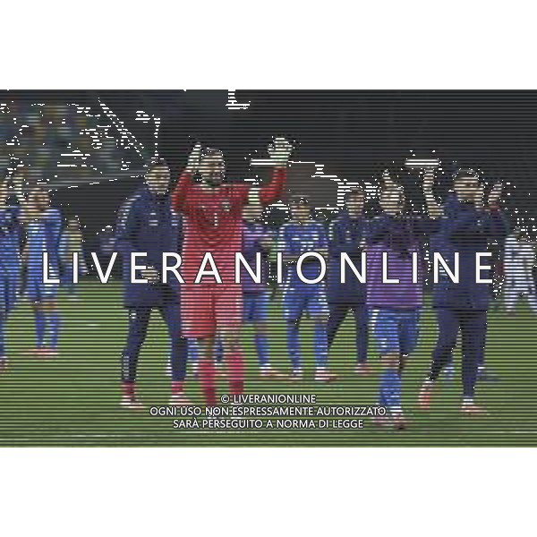 Gianluigi Donnarumma of Italy applaud the fans following the final whistle Italy vs Israel, European Qualifier, Group I, matchday 8, game at Bluenergy stadium in Udine (UD), Italy, on October 14, 2025. (Photo by Davide Casentini) ©TVDC Casentini Davide - AGENZIA ALDO LIVERANI SAS
