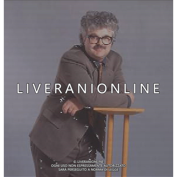 COL- RETROSPETTIVA PATRIZIO ROVERSI CONDUTTORE TELEVISIVO NELLA FOTO PATRIZIO ROVERSI AG THEMA-AG ALDO LIVERANI SAS