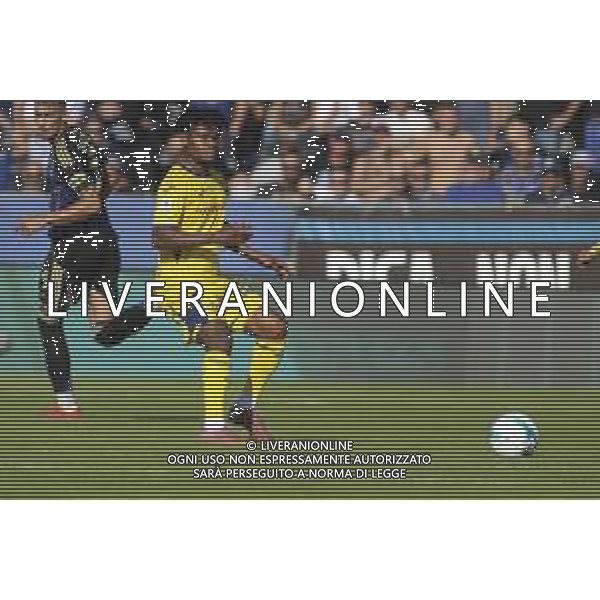 Gift Orban of Hellas Verona FC play the ball during Pisa SC vs Hellas Verona FC, 7° Serie A Enilive 2025-26 game at Arena Garibaldi - Romeo Anconetani stadium in Pisa (PI), Italy, on October 18, 2025. (Photo by Davide Casentini) ©TVDC Casentini Davide - AGENZIA ALDO LIVERANI SAS