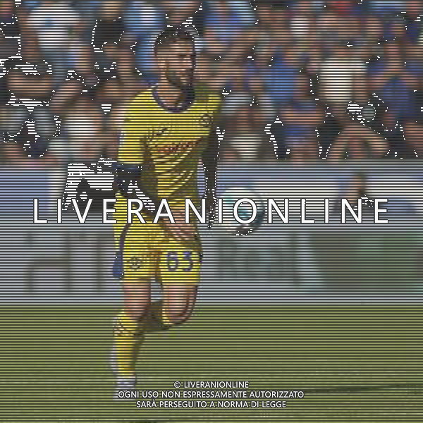 Roberto Gagliardini of Hellas Verona FC play the ball during Pisa SC vs Hellas Verona FC, 7° Serie A Enilive 2025-26 game at Arena Garibaldi - Romeo Anconetani stadium in Pisa (PI), Italy, on October 18, 2025. (Photo by Davide Casentini) ©TVDC Casentini Davide - AGENZIA ALDO LIVERANI SAS