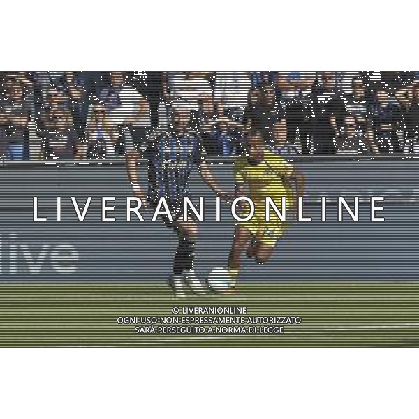 Samuele Angori of Pisa SC play the ball during Pisa SC vs Hellas Verona FC, 7° Serie A Enilive 2025-26 game at Arena Garibaldi - Romeo Anconetani stadium in Pisa (PI), Italy, on October 18, 2025. (Photo by Davide Casentini) ©TVDC Casentini Davide - AGENZIA ALDO LIVERANI SAS