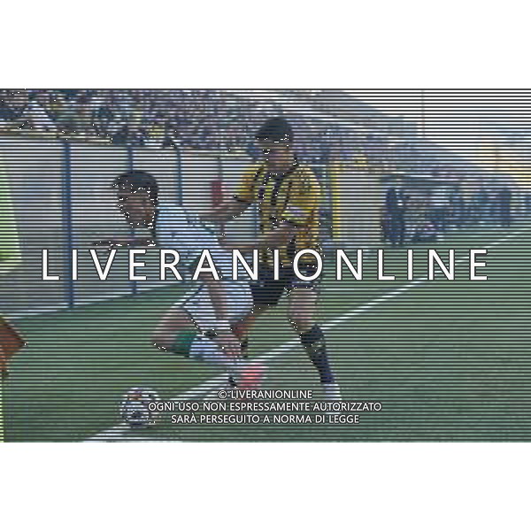 18 10 2025 - Castellammare di Stabia. Stadio Romeo Menti. Serie BKT. Juve Stabia-Avellino Nella foto Alessandro Fontanarosa, Nicola Mosti Foto Giuseppe Cuozzo/Agenzia Liverani- AGENZIA ALDO LIVERANI SAS