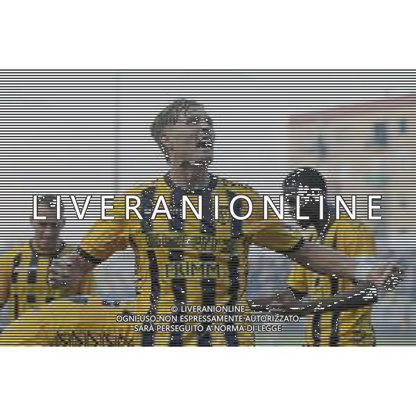 18 10 2025 - Castellammare di Stabia. Stadio Romeo Menti. Serie BKT. Juve Stabia-Avellino Nella foto esultanza di Marco Bellich dopo gol 1-0 Foto Giuseppe Cuozzo/Agenzia Liverani- AGENZIA ALDO LIVERANI SAS