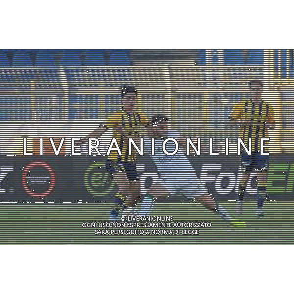 18 10 2025 - Castellammare di Stabia. Stadio Romeo Menti. Serie BKT. Juve Stabia-Avellino Nella foto Giuseppe Leone, Luca Palmiero Foto Giuseppe Cuozzo/Agenzia Liverani- AGENZIA ALDO LIVERANI SAS