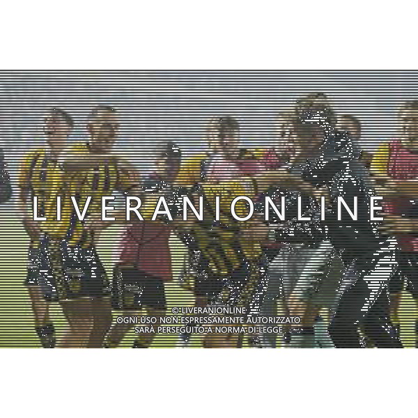 18 10 2025 - Castellammare di Stabia. Stadio Romeo Menti. Serie BKT. Juve Stabia-Avellino Nella foto esultanza finale Nicola Mosti Foto Giuseppe Cuozzo/Agenzia Liverani- AGENZIA ALDO LIVERANI SAS