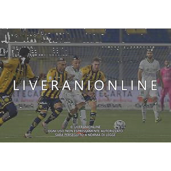 18 10 2025 - Castellammare di Stabia. Stadio Romeo Menti. Serie BKT. Juve Stabia-Avellino Nella foto Kevin Piscopo, Roberto Insigne Foto Giuseppe Cuozzo/Agenzia Liverani- AGENZIA ALDO LIVERANI SAS