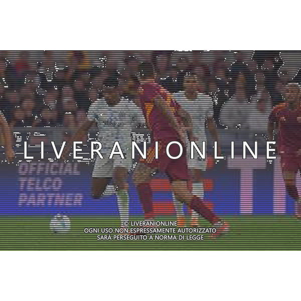 Roma vs Inter Campionato Serie A Enilive - 7 Giornata Stadio Olimpico - Roma 18-10-2025 nella foto Dumfries e Mancini Foto Federico Gaetano - ag Aldo liverani ©Federico Gaetano - AGENZIA ALDO LIVERANI SAS