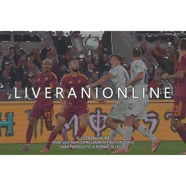 Roma vs Inter Campionato Serie A Enilive - 7 Giornata Stadio Olimpico - Roma 18-10-2025 nella foto Cristante e Pio Esposito Foto Federico Gaetano - ag Aldo liverani ©Federico Gaetano - AGENZIA ALDO LIVERANI SAS