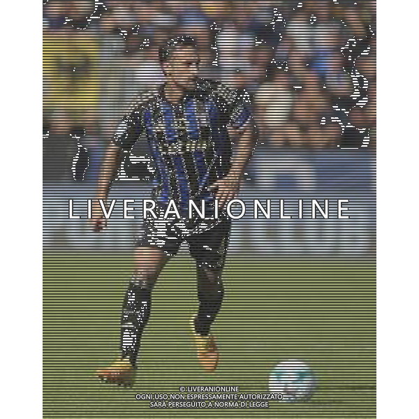 Antonio Caracciolo of Pisa SC play the ball during Pisa SC vs Hellas Verona FC, 7° Serie A Enilive 2025-26 game at Arena Garibaldi - Romeo Anconetani stadium in Pisa (PI), Italy, on October 18, 2025. (Photo by Davide Casentini) AG ALDO LIVERANI SAS