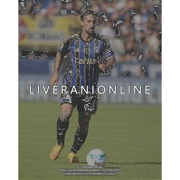 Antonio Caracciolo of Pisa SC play the ball during Pisa SC vs Hellas Verona FC, 7° Serie A Enilive 2025-26 game at Arena Garibaldi - Romeo Anconetani stadium in Pisa (PI), Italy, on October 18, 2025. (Photo by Davide Casentini) AG ALDO LIVERANI SAS