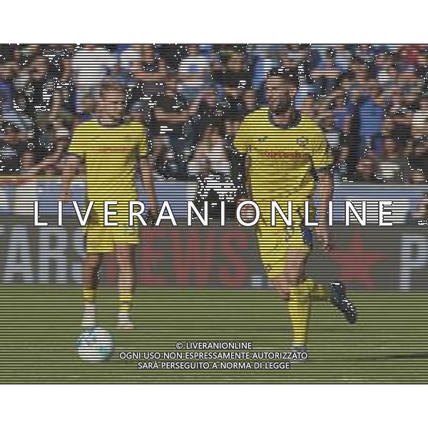Roberto Gagliardini of Hellas Verona FC play the ball during Pisa SC vs Hellas Verona FC, 7° Serie A Enilive 2025-26 game at Arena Garibaldi - Romeo Anconetani stadium in Pisa (PI), Italy, on October 18, 2025. (Photo by Davide Casentini) AG ALDO LIVERANI SAS