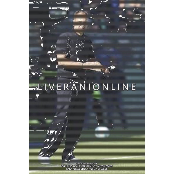 Alberto Gilardino Head Coach of Pisa SC claps the hand during Pisa SC vs Hellas Verona FC, 7° Serie A Enilive 2025-26 game at Arena Garibaldi - Romeo Anconetani stadium in Pisa (PI), Italy, on October 18, 2025. (Photo by Davide Casentini) AG ALDO LIVERANI SAS