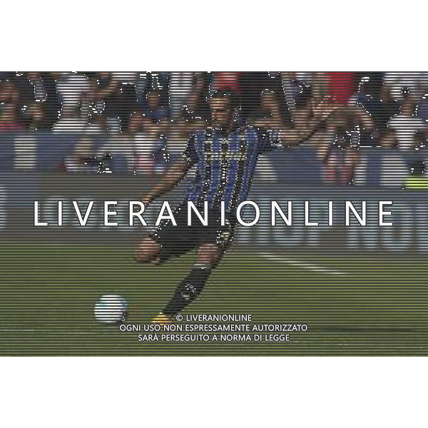 Antonio Caracciolo of Pisa SC play the ball during Pisa SC vs Hellas Verona FC, 7° Serie A Enilive 2025-26 game at Arena Garibaldi - Romeo Anconetani stadium in Pisa (PI), Italy, on October 18, 2025. (Photo by Davide Casentini) AG ALDO LIVERANI SAS