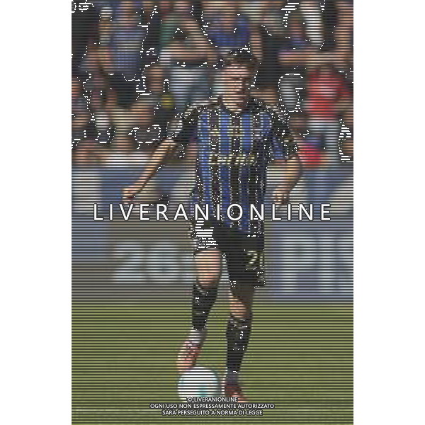 Michel Aebischer of Pisa SC play the ball during Pisa SC vs Hellas Verona FC, 7° Serie A Enilive 2025-26 game at Arena Garibaldi - Romeo Anconetani stadium in Pisa (PI), Italy, on October 18, 2025. (Photo by Davide Casentini) AG ALDO LIVERANI SAS