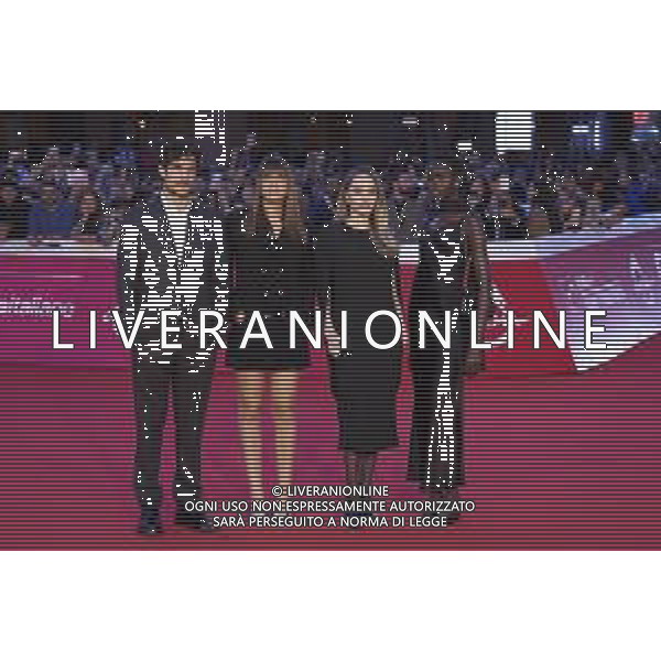 Roma 18 Ottobre 2025 Rome Film Fest 2025 - Red Carpet "COUTURE" con Angelina Jolie Nella foto: Louis Garrel, Alice Winocour, Angelina Jolie, Anyier Anei Photo Credit: Andrea Bracaglia AG ALDO LIVERANI SAS