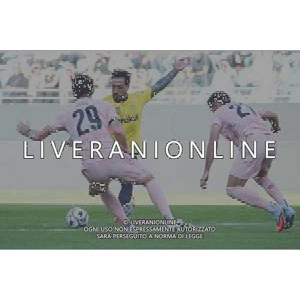 Palermo, Italia, 19 ottobre 2025. Stadio Renzo Barbera, Palermo vs Modena, match valido per il campionato di Serie B 2025/2026. Nella foto: Francesco Di Mariano (Modena) foto fedrico serra-ag aldo liverani sas
