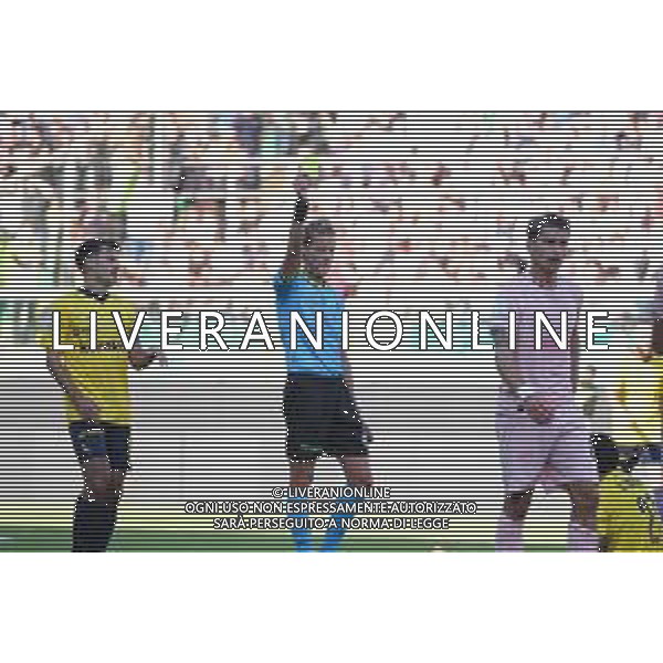 Palermo, Italia, 19 ottobre 2025. Stadio Renzo Barbera, Palermo vs Modena, match valido per il campionato di Serie B 2025/2026. Nella foto: Ammonizione Jacopo Segre (Palermo FC) foto fedrico serra-ag aldo liverani sas