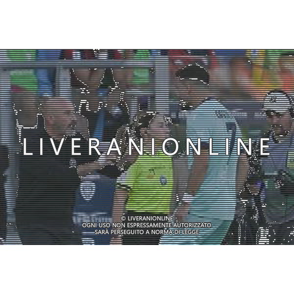 19-10-2025. Cagliari calcio-Bologna F.C. 7° giornta serie A 2025/2026, campionato calcio Italia, stadio Unipol Domus Cagliari. Foto Salvatore Moi/Agenzia Aldo Liverani s.as. Nella foto: Esultanza Gol Bologna in trasferta contro Cagliari allo stadio Unipol Domus. Segna: Riccardo Orsolini Bologna con l’allenatore Vincenzo Italiano ©MOI SALVATORE - AGENZIA ALDO LIVERANI SAS