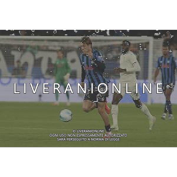 Lorenzo Bernasconi of Atalanta FC play the ball during Atalanta BC vs SS Lazio, 7° Serie A Enilive 2025-26 game at New Balance arena in Bergamo (BG), Italy, on October 19, 2025. (Photo by Davide Casentini) - AGENZIA ALDO LIVERANI SAS