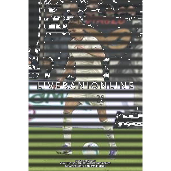 Toma Basic of SS Lazio play the ball during Atalanta BC vs SS Lazio, 7° Serie A Enilive 2025-26 game at New Balance arena in Bergamo (BG), Italy, on October 19, 2025. (Photo by Davide Casentini) - AGENZIA ALDO LIVERANI SAS