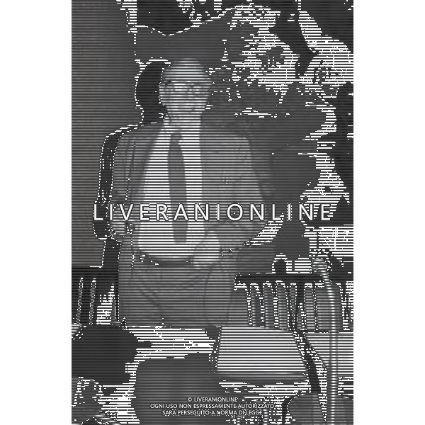 NEG-RETROSPETTIVA UGO STILLE GIORNALISTA NELLA FOTO UGO STILLE A MILANO NELL\'ANNO 1988 AG ALDO LIVERANI SAS