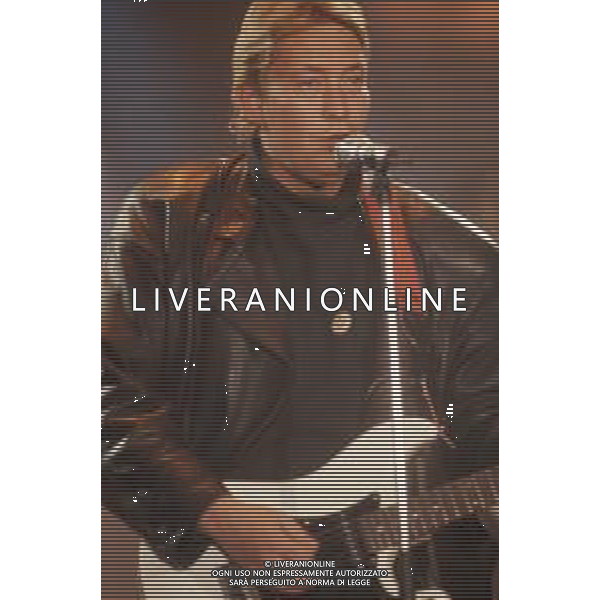 DIAP-RETROSPETTIVA CHRIS REA CANTANTE NELLA FOTO CHRIS REA A SANREMO NELL\'ANNO 1989 AG ALDO LIVERANI SAS