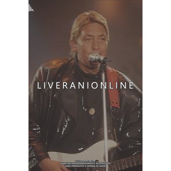 DIAP-RETROSPETTIVA CHRIS REA CANTANTE NELLA FOTO CHRIS REA A SANREMO NELL\'ANNO 1989 AG ALDO LIVERANI SAS