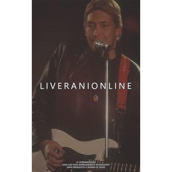 DIAP-RETROSPETTIVA CHRIS REA CANTANTE NELLA FOTO CHRIS REA A SANREMO NELL\'ANNO 1989 AG ALDO LIVERANI SAS