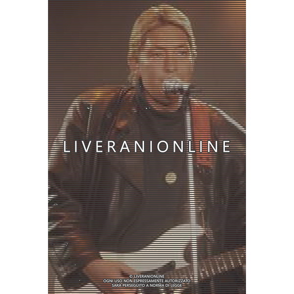 DIAP-RETROSPETTIVA CHRIS REA CANTANTE NELLA FOTO CHRIS REA A SANREMO NELL\'ANNO 1989 AG ALDO LIVERANI SAS