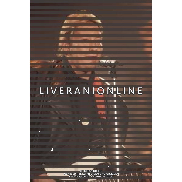 DIAP-RETROSPETTIVA CHRIS REA CANTANTE NELLA FOTO CHRIS REA A SANREMO NELL\'ANNO 1989 AG ALDO LIVERANI SAS