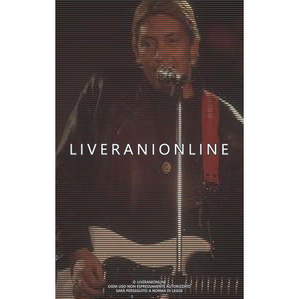 DIAP-RETROSPETTIVA CHRIS REA CANTANTE NELLA FOTO CHRIS REA A SANREMO NELL\'ANNO 1989 AG ALDO LIVERANI SAS