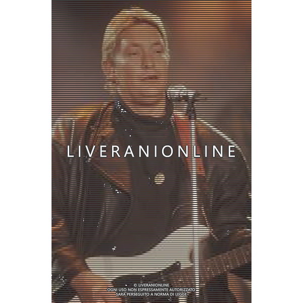 DIAP-RETROSPETTIVA CHRIS REA CANTANTE NELLA FOTO CHRIS REA A SANREMO NELL\'ANNO 1989 AG ALDO LIVERANI SAS