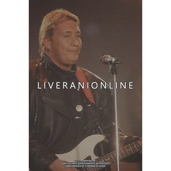 DIAP-RETROSPETTIVA CHRIS REA CANTANTE NELLA FOTO CHRIS REA A SANREMO NELL\'ANNO 1989 AG ALDO LIVERANI SAS