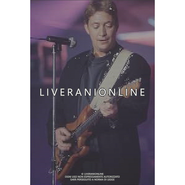 DIAP-RETROSPETTIVA CHRIS REA CANTANTE NELLA FOTO CHRIS REA A SANREMO NELL\'ANNO 1989 AG ALDO LIVERANI SAS